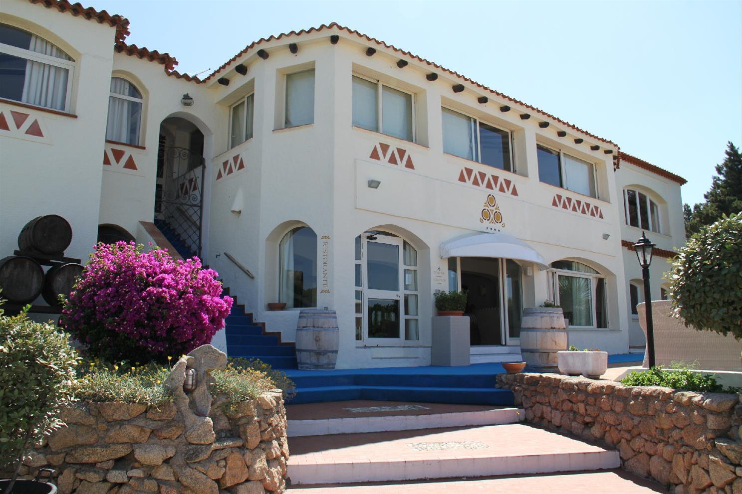 Hotel Tre Botti Baja Sardinya Dış mekan fotoğraf